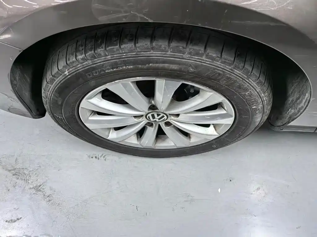 Volkswagen Magotan 2014