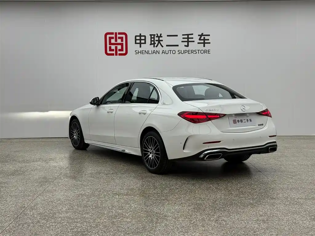Mercedes-Benz C-Class 2023 — фото 3
