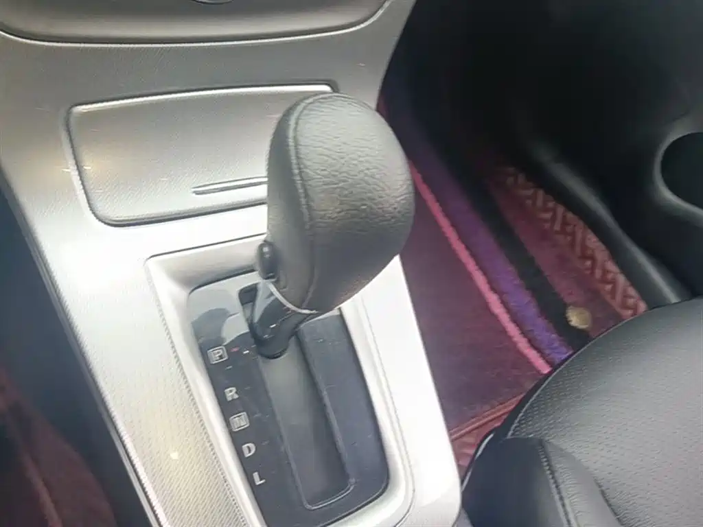 Nissan Sylphy 2015 — фото 14