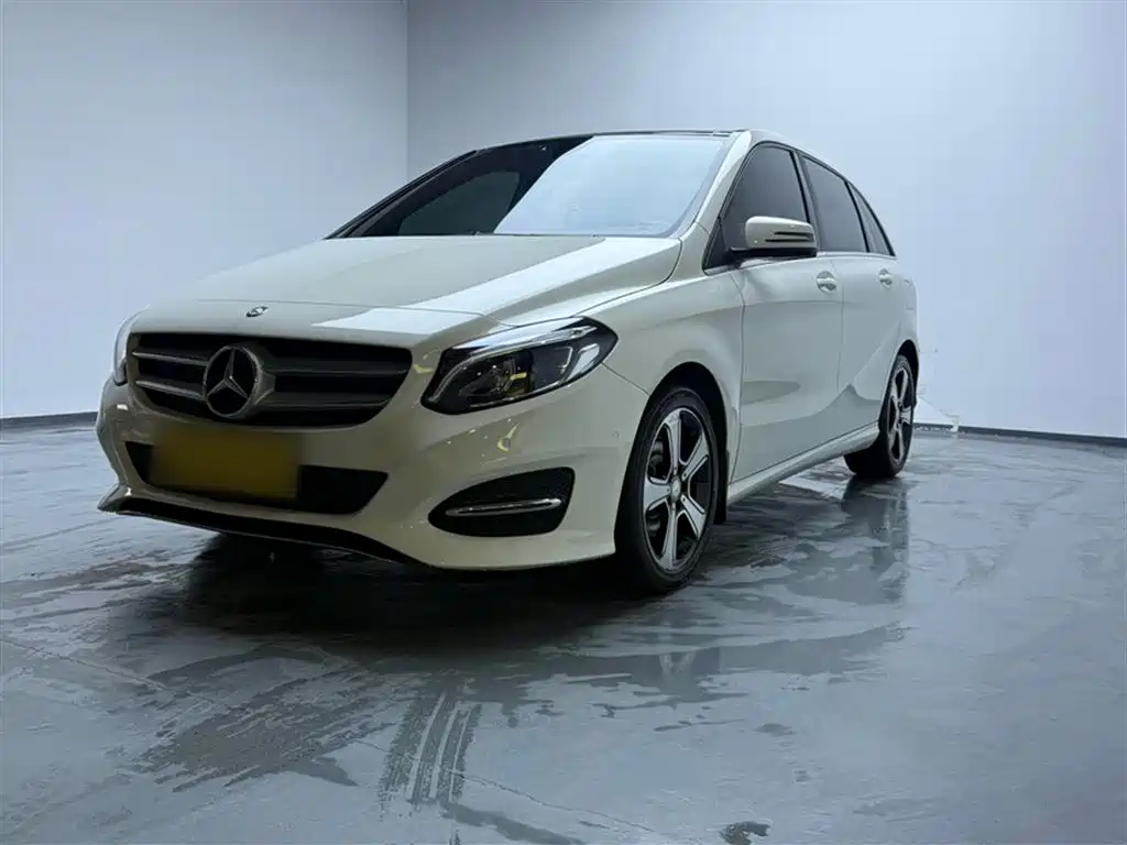 Mercedes-Benz B-Class 2017 — фото 2