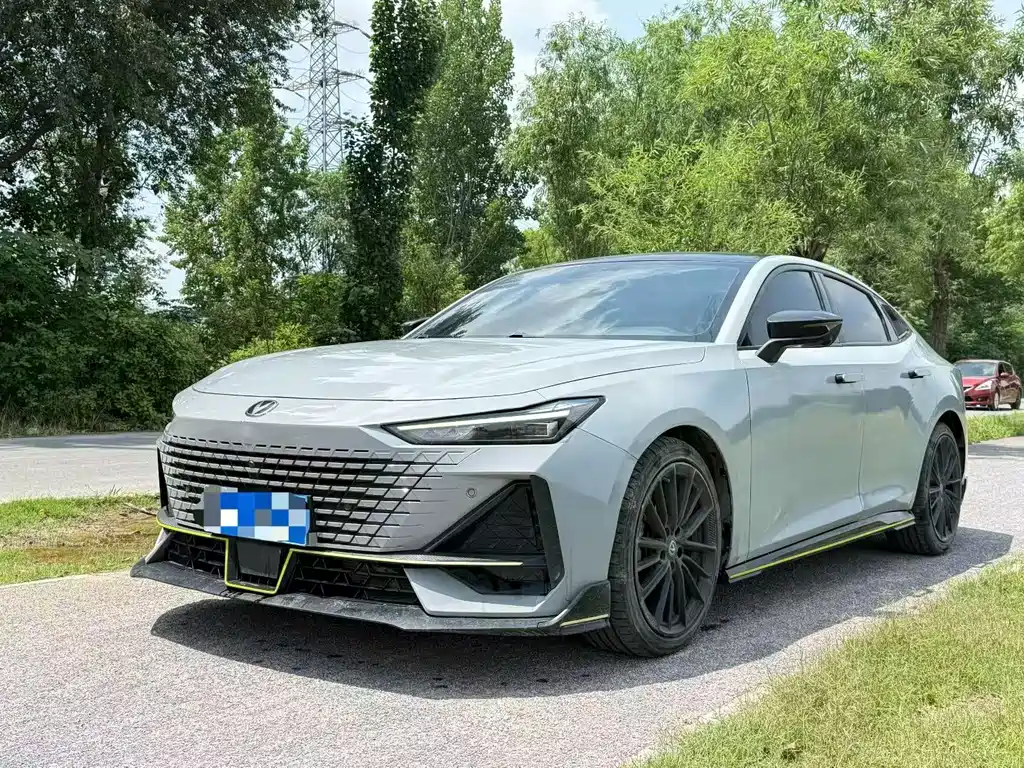 Changan UNI-V 2023