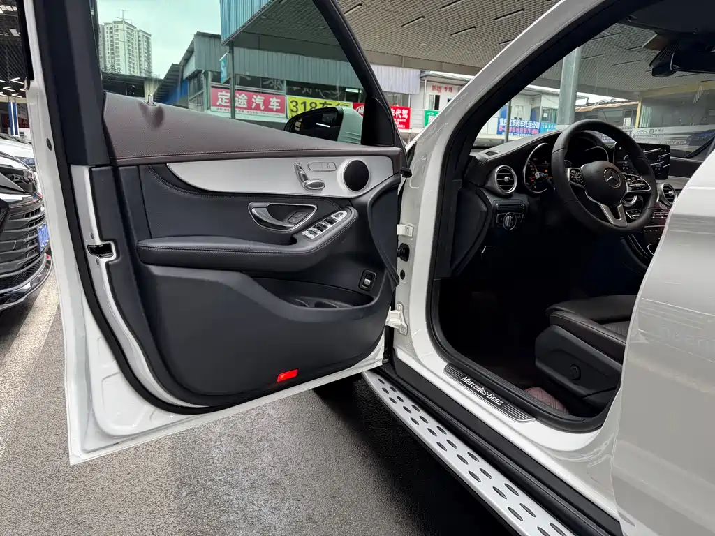 Mercedes-Benz GLC 2020 — фото 13