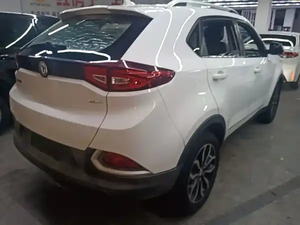 MG GS 2015