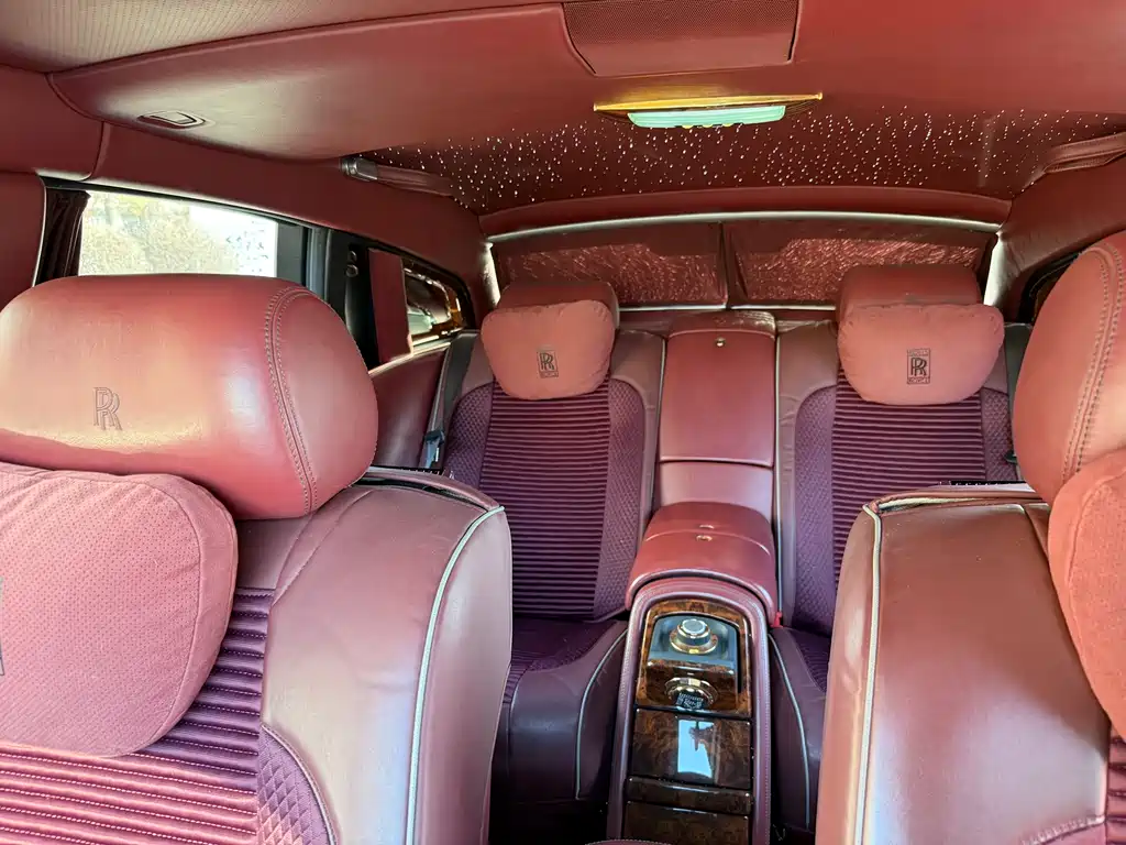 Rolls-Royce Phantom 2011 — фото 10