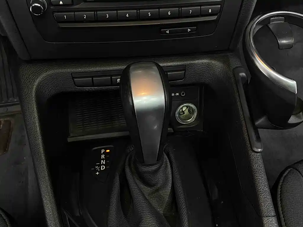 BMW X1 2012 — фото 21
