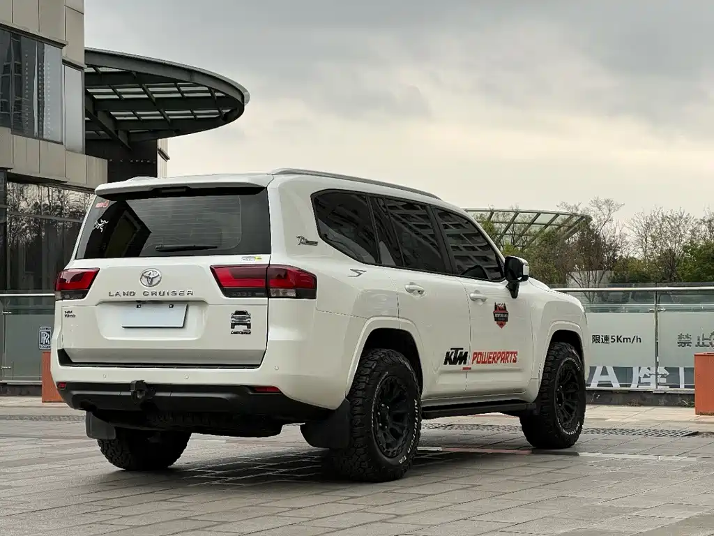 Toyota Land Cruiser 2024 — фото 21