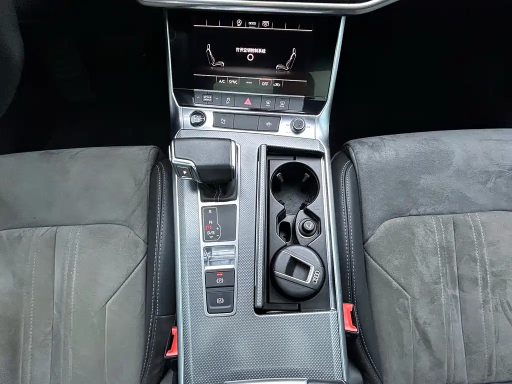 Audi A6L 2021 — фото 20