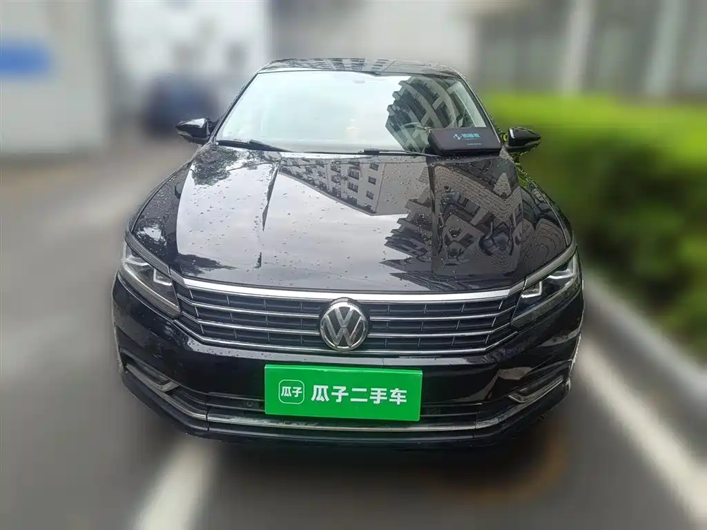 Volkswagen Passat 2017 — фото 24
