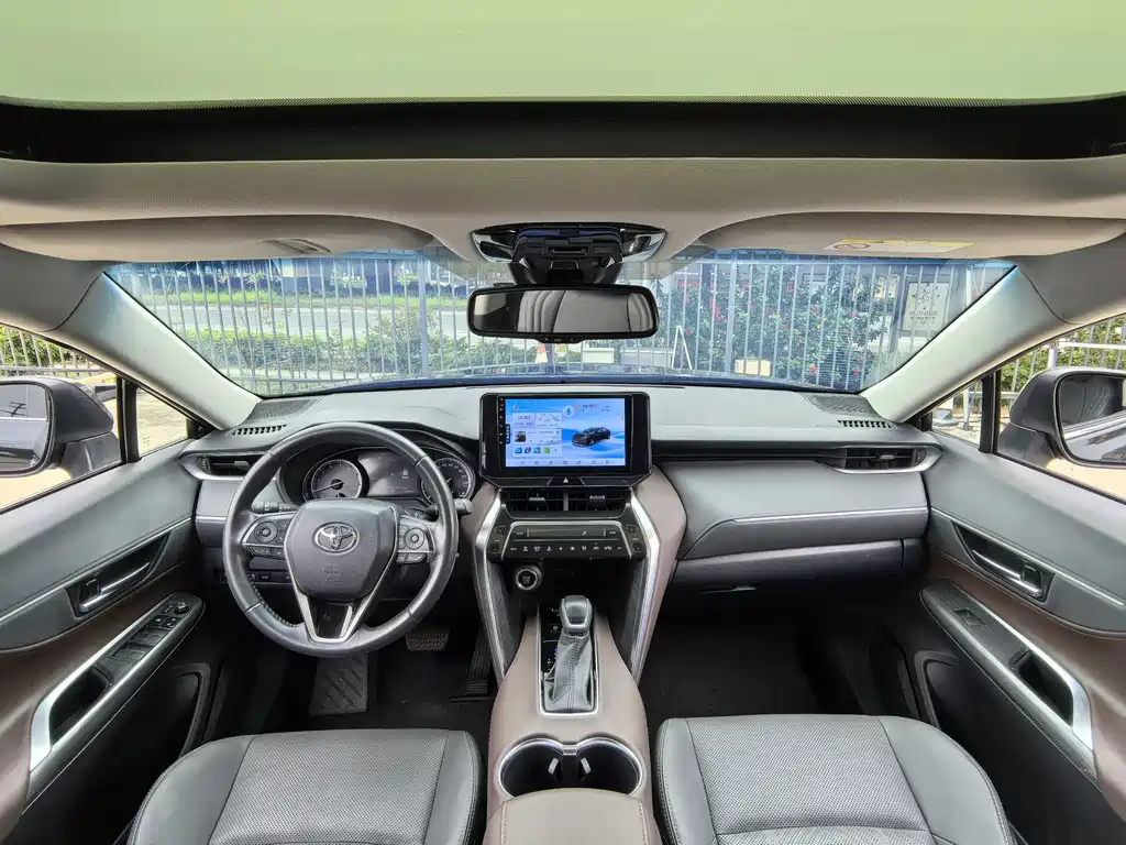 Toyota Harrier 2022 — фото 13