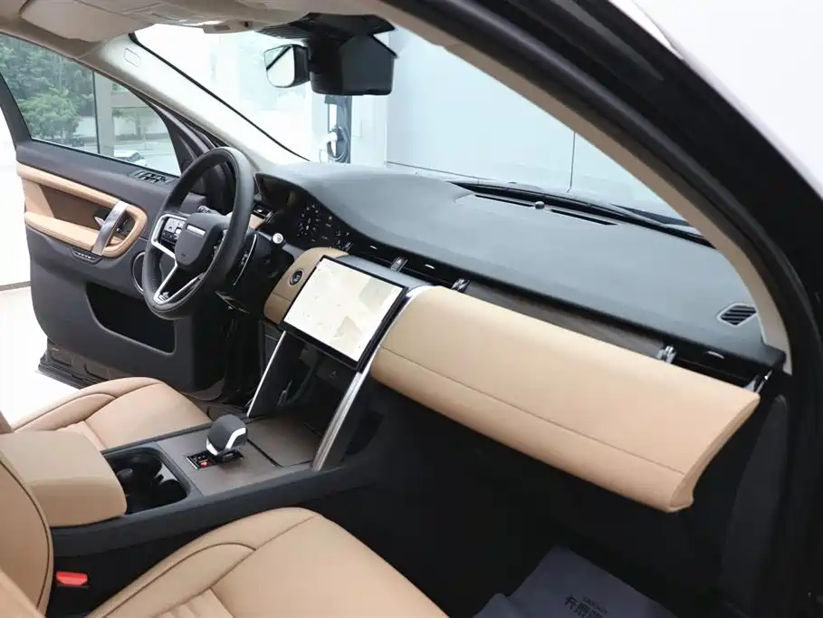 Land Rover Discovery Sport 2024 — фото 20