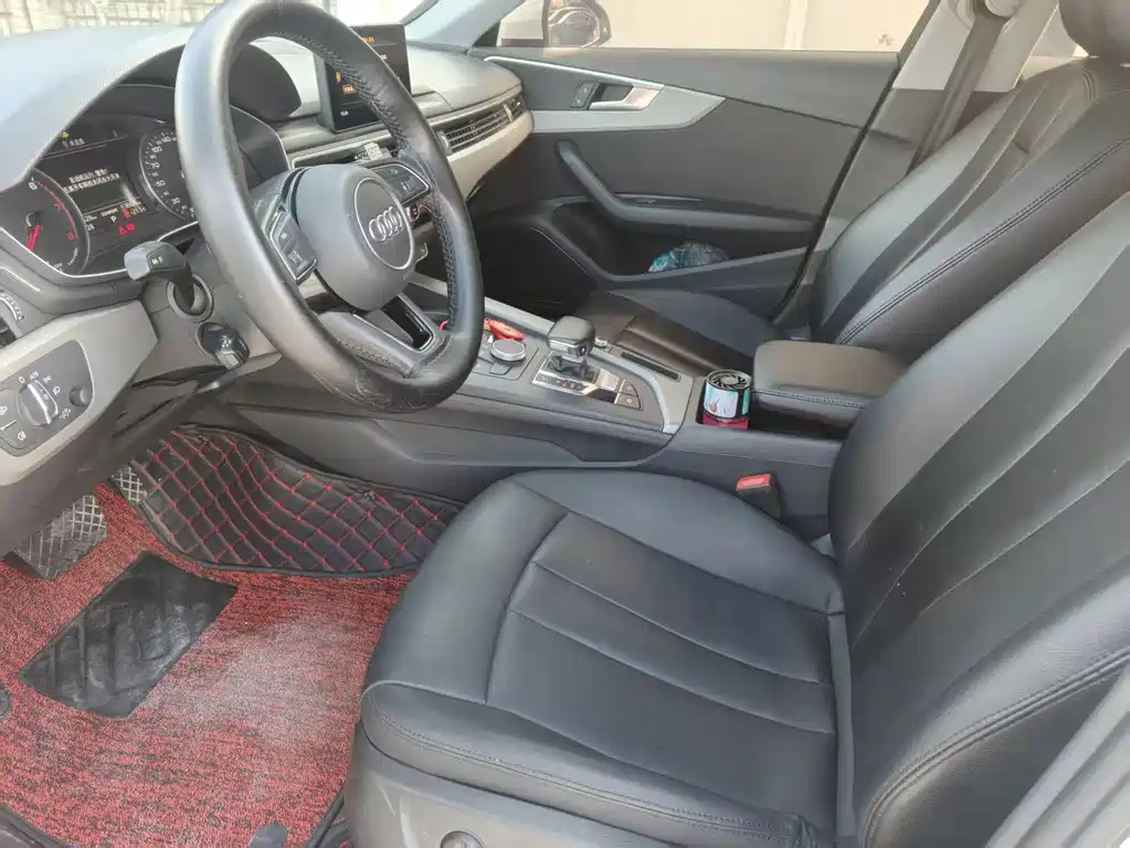 Audi A4L 2019