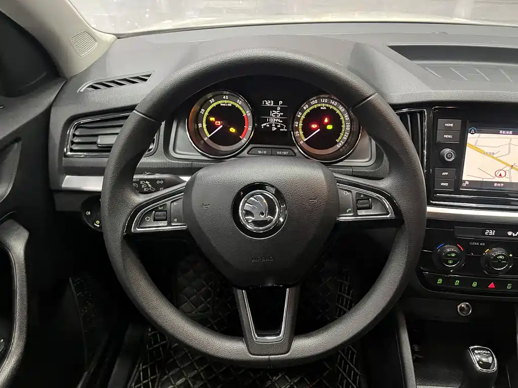 Skoda Kamiq 2020 — фото 12