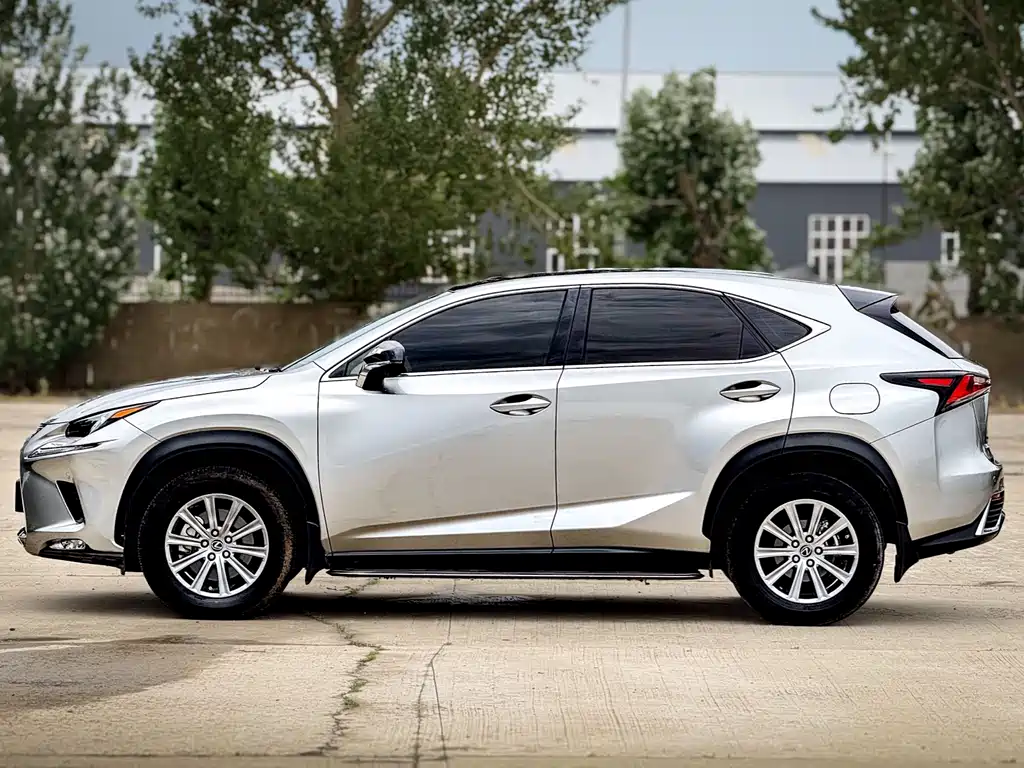 Lexus NX 2021 — фото 8