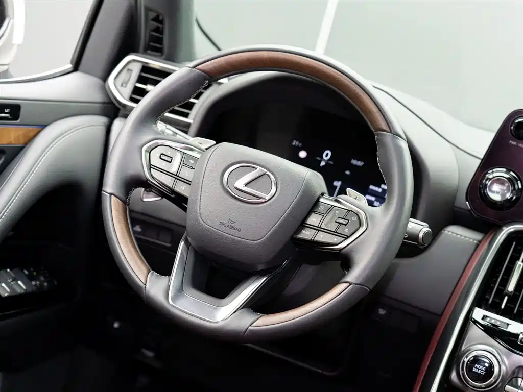 Lexus LX 2026 — фото 16