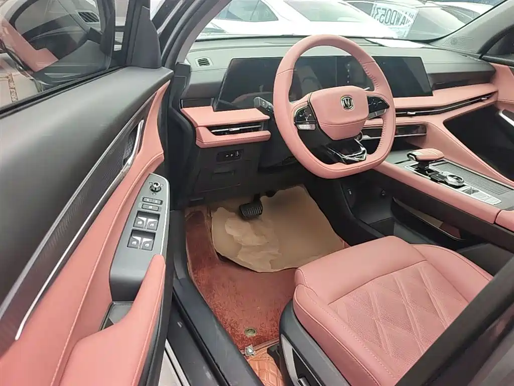 Changan CS75 PLUS 2024 — фото 16