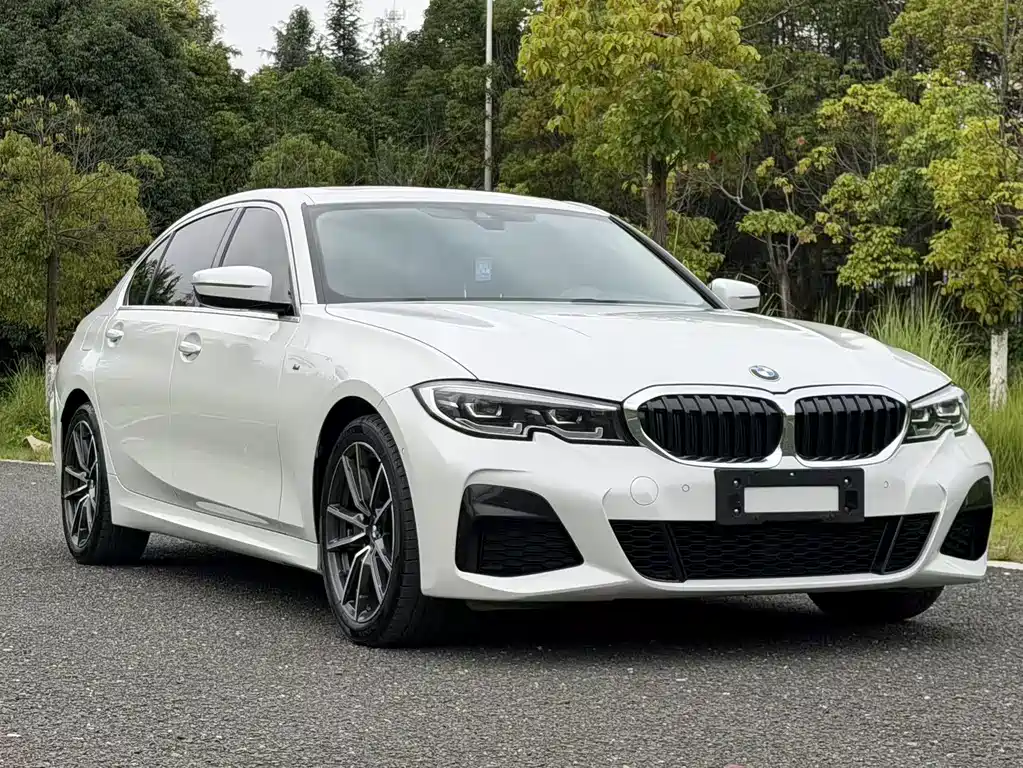 BMW 3 Series 2021