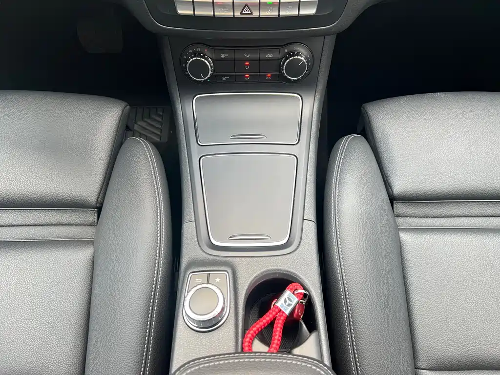Mercedes-Benz B-Class 2018 — фото 18