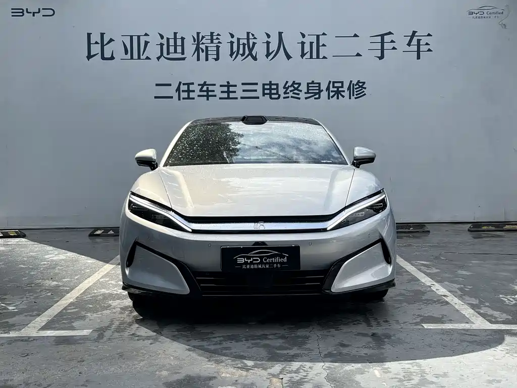BYD Han L 2025