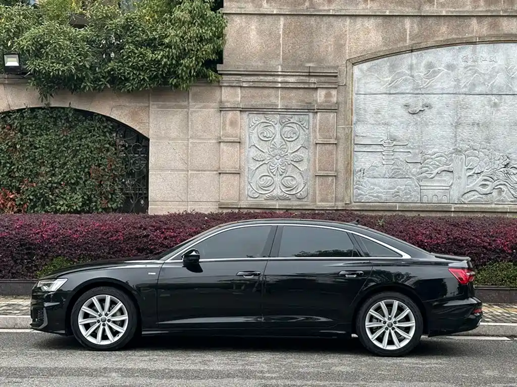 Audi A6L 2021 — фото 11