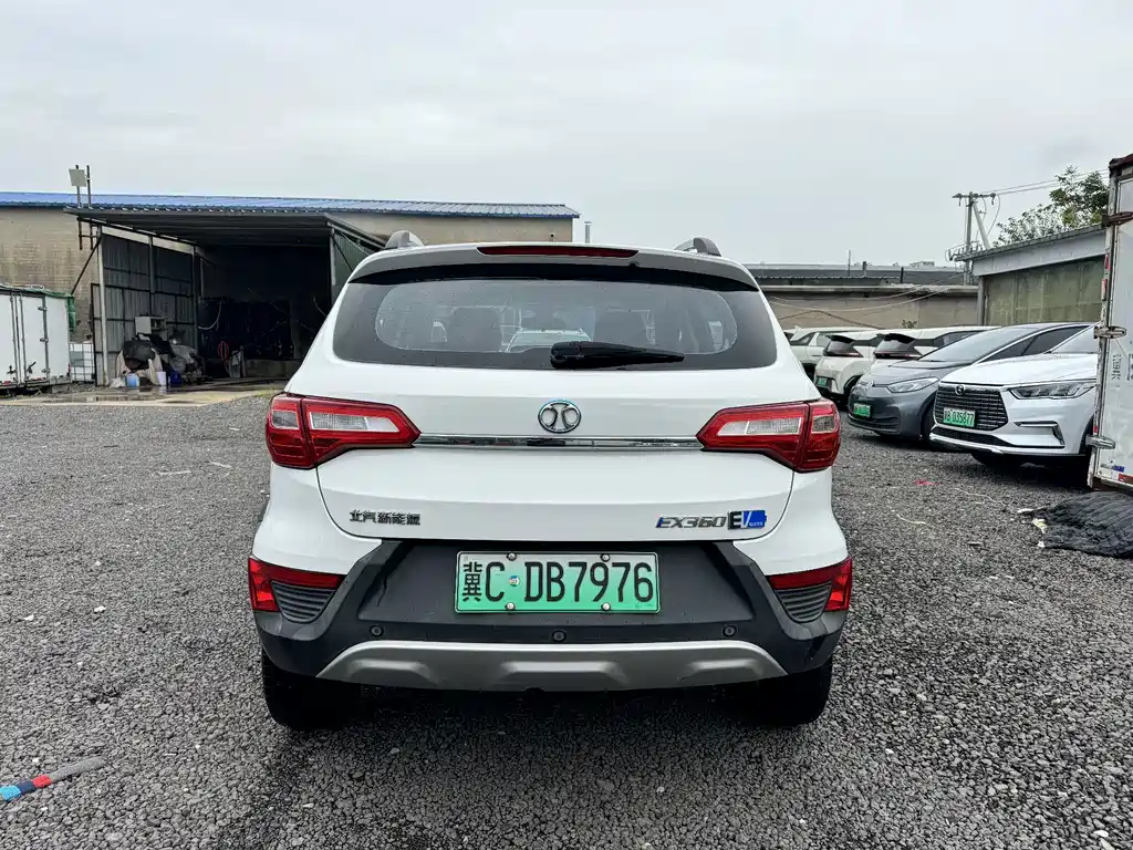 BAIC New Energy EX 2018 — фото 10