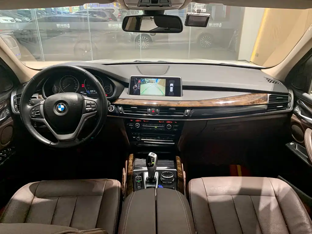 BMW X5 2016 — фото 8