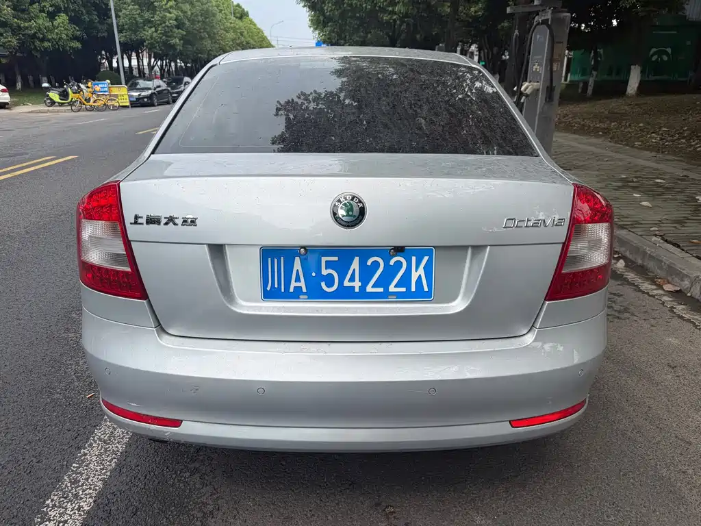 Skoda Octavia 2013 — фото 6