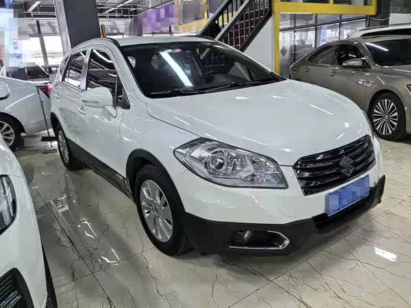 Suzuki S-Cross 2014