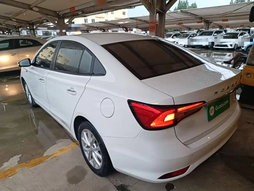 Roewe i5 2019