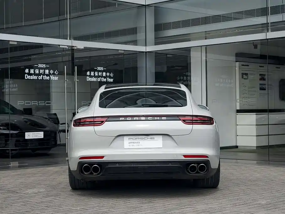Porsche Panamera 2018 — фото 6