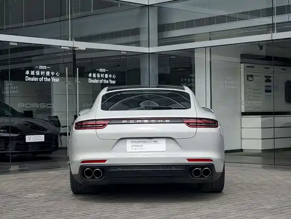 Porsche Panamera 2018
