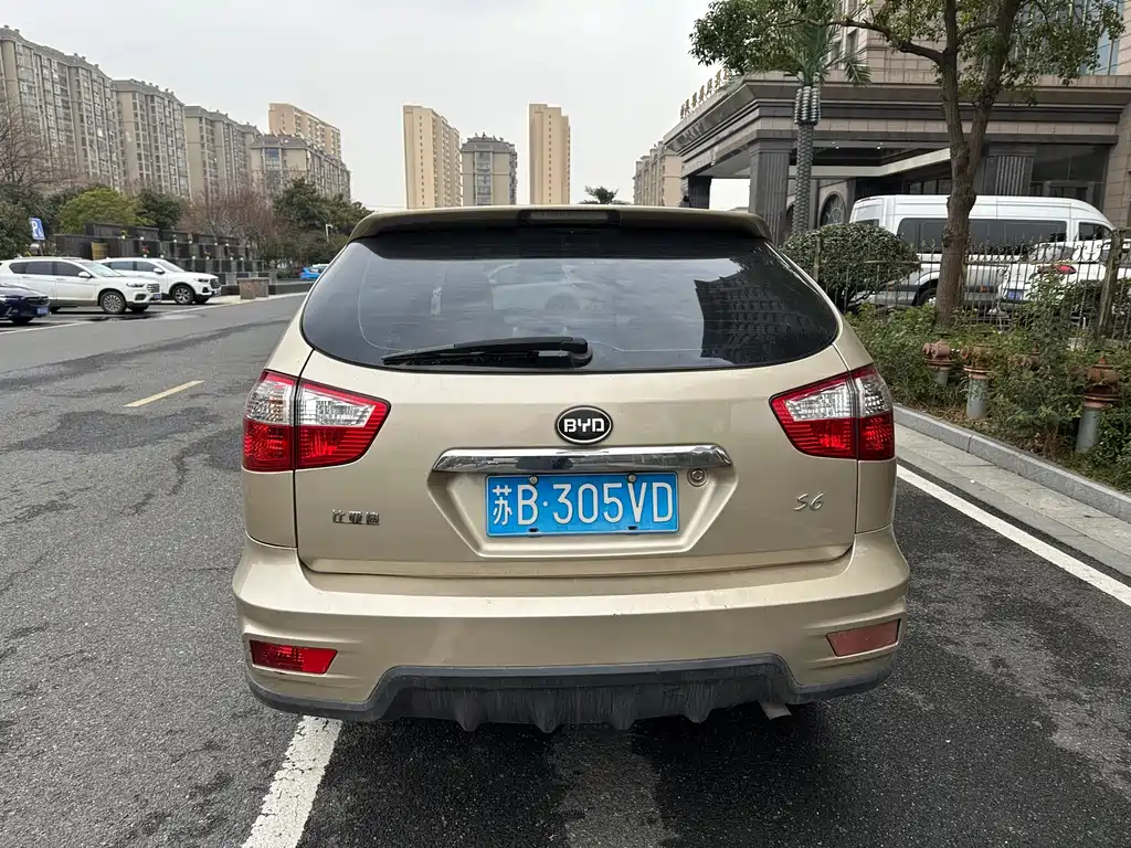 BYD S6 2015 — фото 5