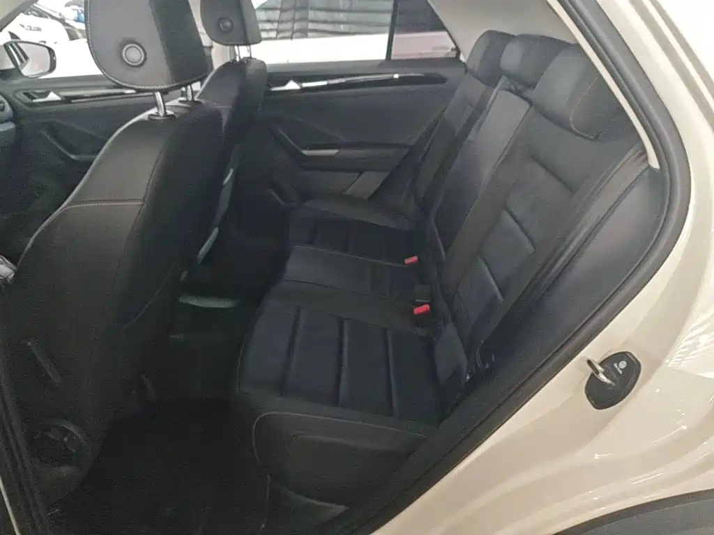 Volkswagen T-Roc 2019 — фото 17