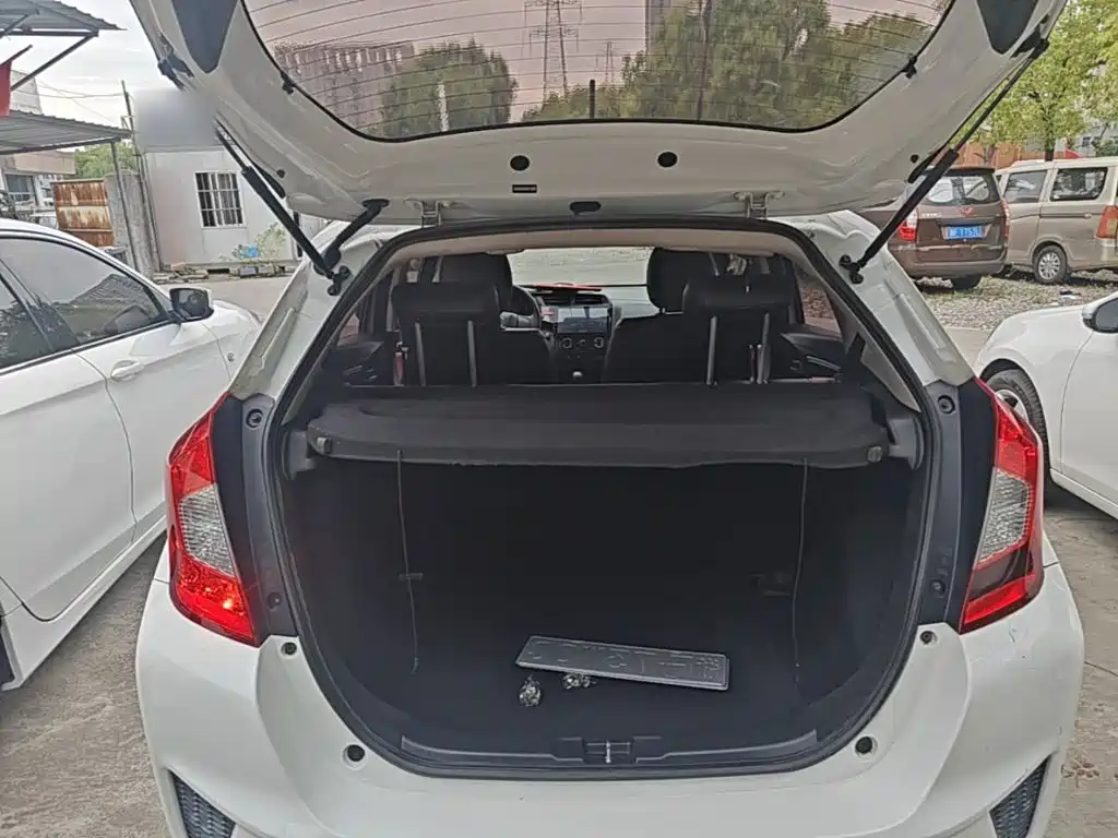 Honda Fit 2016 — фото 13
