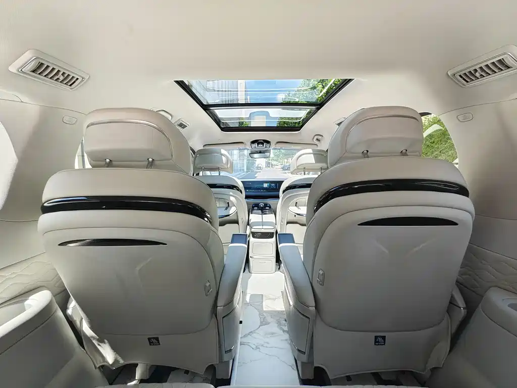 Dongfeng Forthing Xinghai V9 2024 — фото 17