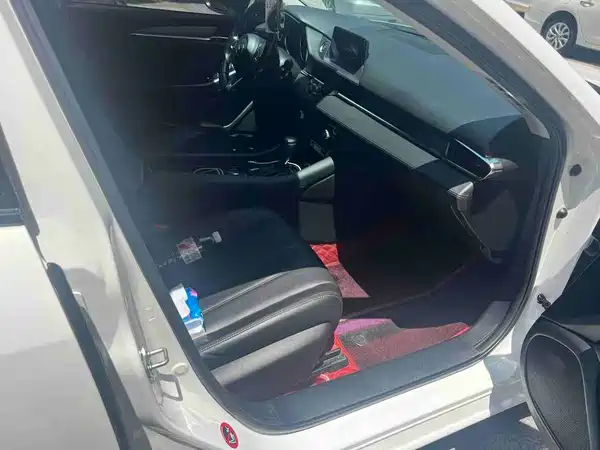Mazda Atenza 2023