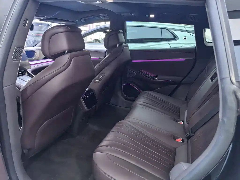 Denza Z9GT 2025