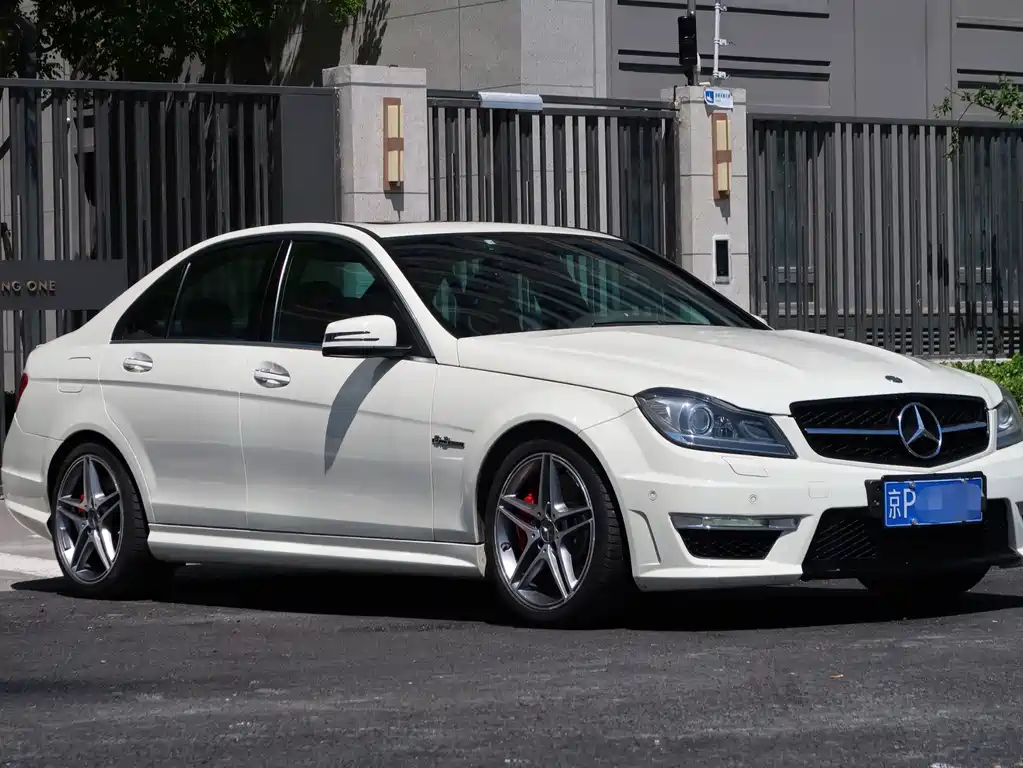 Mercedes-Benz C-Class AMG 2012 — фото 15