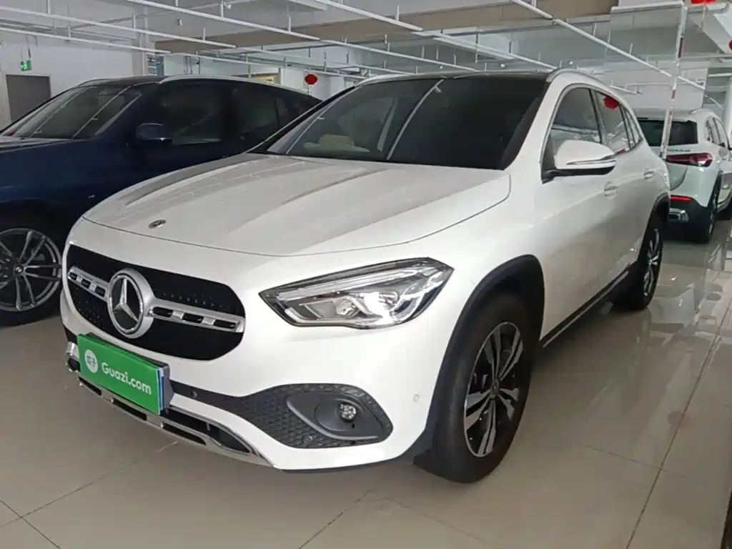 Mercedes-Benz GLA 2020