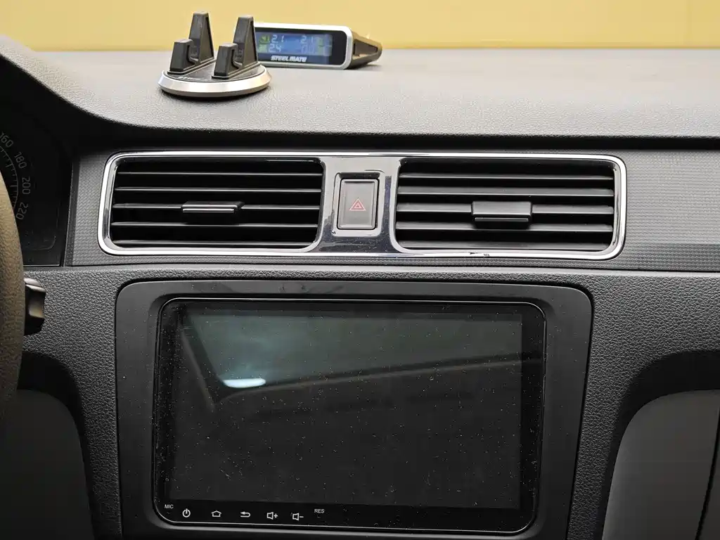 Skoda Rapid 2016 — фото 15