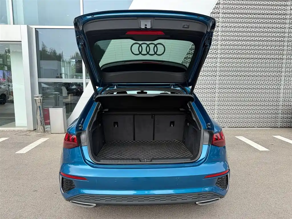 Audi A3 2022 — фото 10