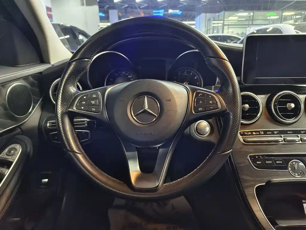 Mercedes-Benz C-Class 2017 — фото 10