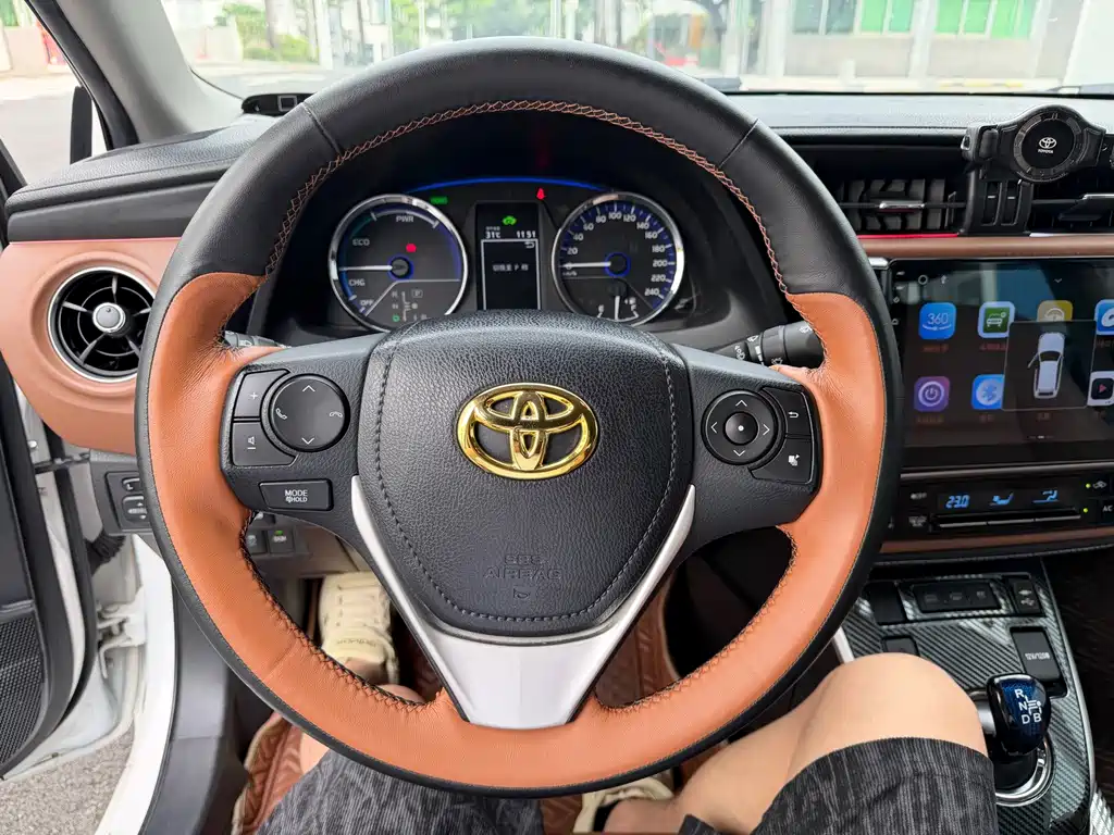 Toyota Corolla Dual Engine E+ 2019 — фото 13