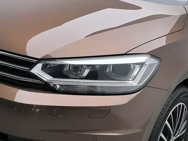 Volkswagen Touran 2016