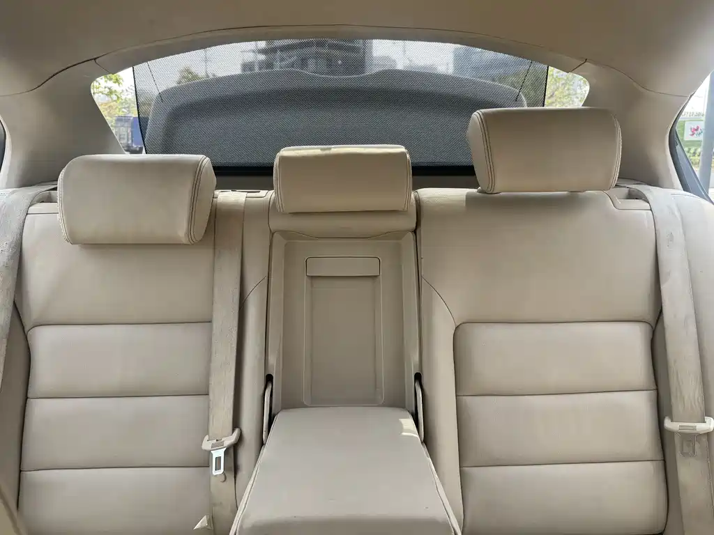 Skoda Octavia 2013 — фото 20