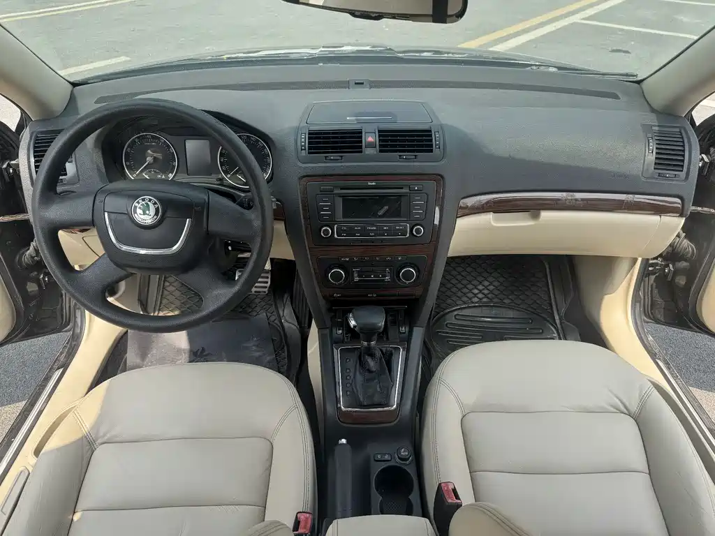 Skoda Octavia 2013 — фото 28