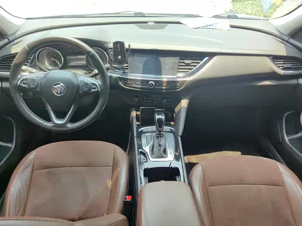 Buick Regal 2018