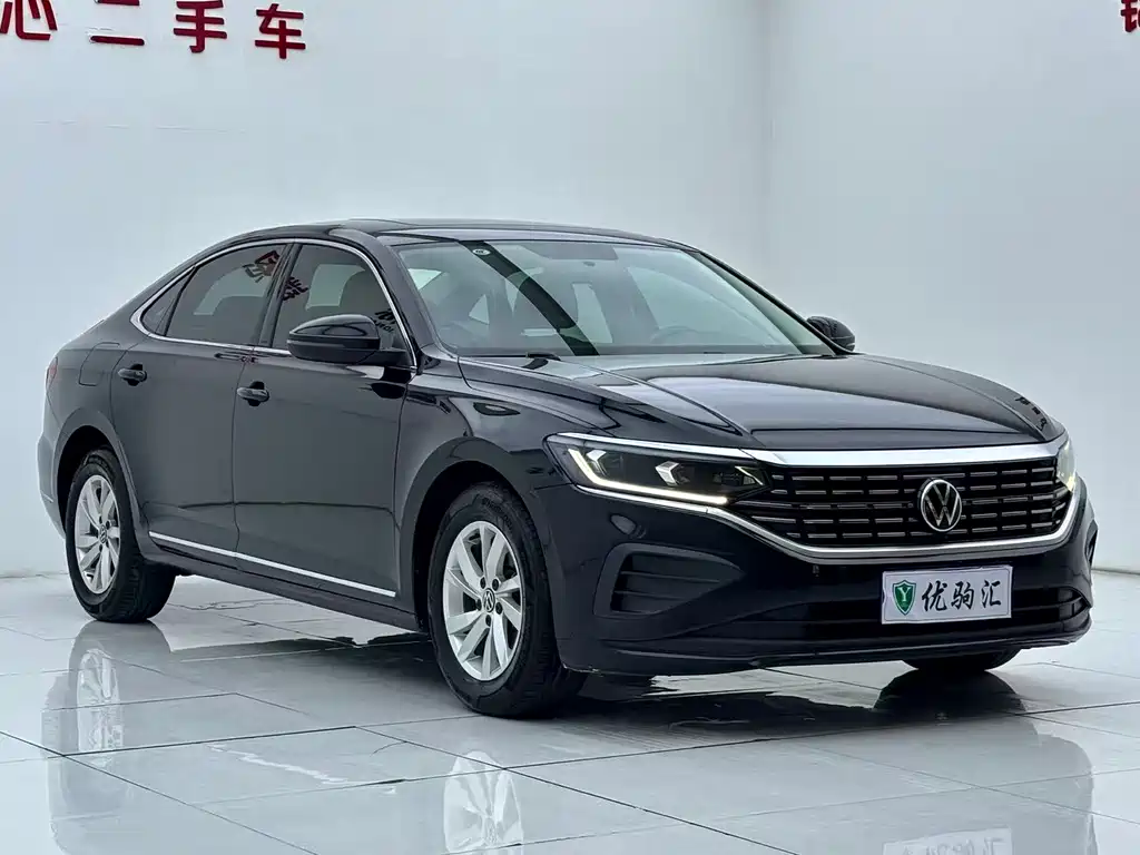 Volkswagen Passat 2022