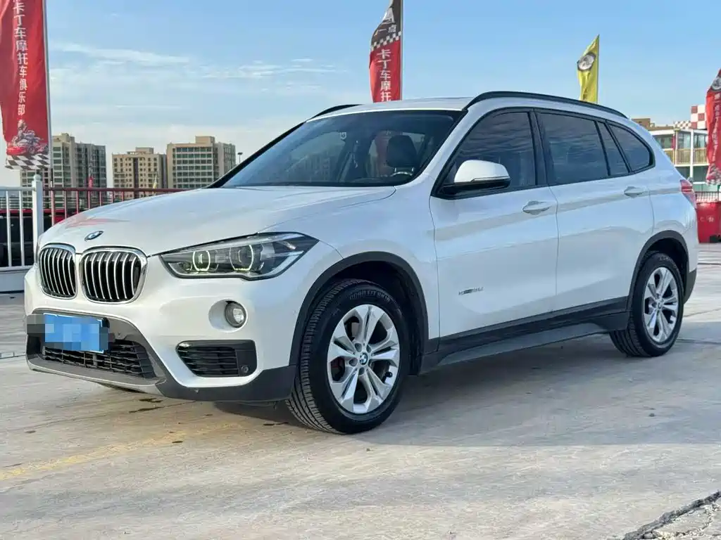 BMW X1 2016 — фото 1