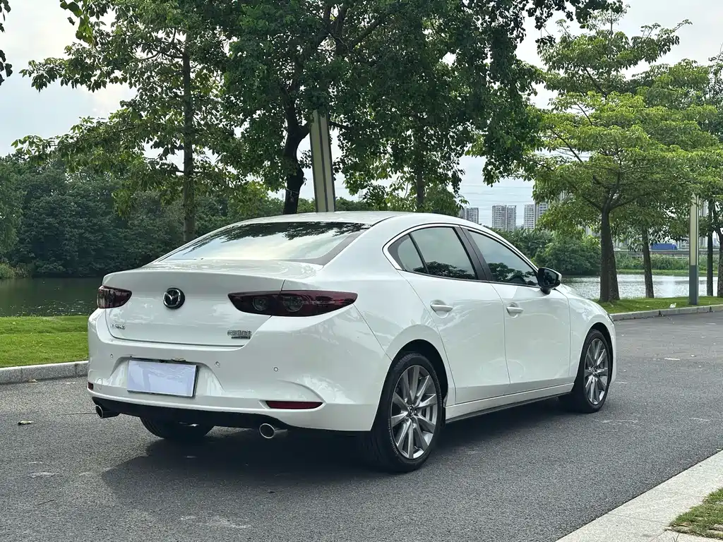 Mazda 3 Angkesela 2021