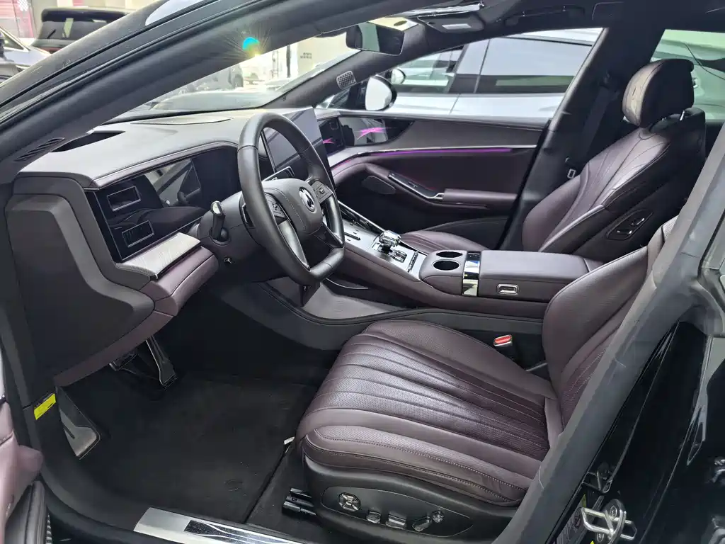 Denza Z9GT 2025
